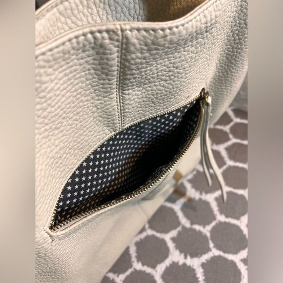 Shiraleah Fringe Cream Tote/Crossbody Vegan Bag large zipper pocket faux leather - Picture 15 of 16